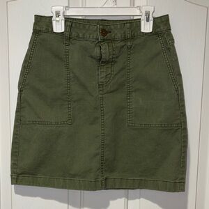 J. Crew Dark Green Mini Skirt Women’s Size 0. LNWOT